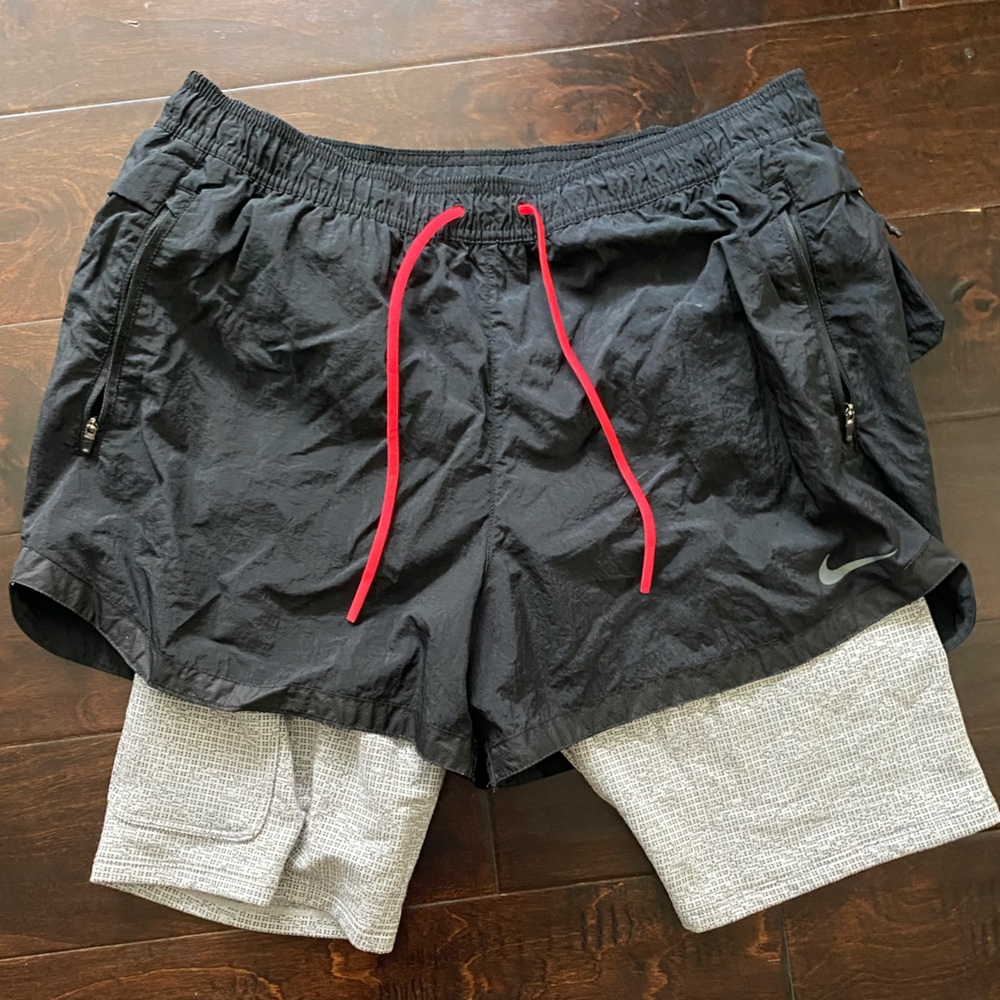 Nike Run Division 3-in-1 shorts tights 4” lined (Men’s Large)